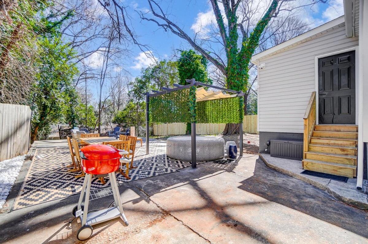 Cozy House W Hot Tub & Big Yard Charlotte Exteriér fotografie